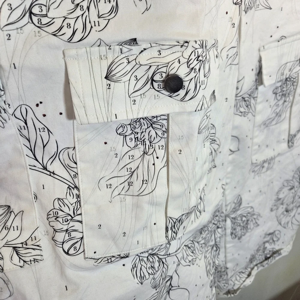 The Kit White Cotton Wide Leg Cargo Botanical Paint-By-Number Pants Sz 26